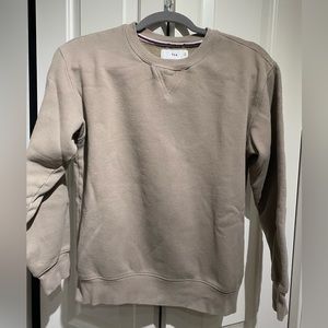 Aritzia TNA Sweatshirt ⭐️ SOLD ⭐️